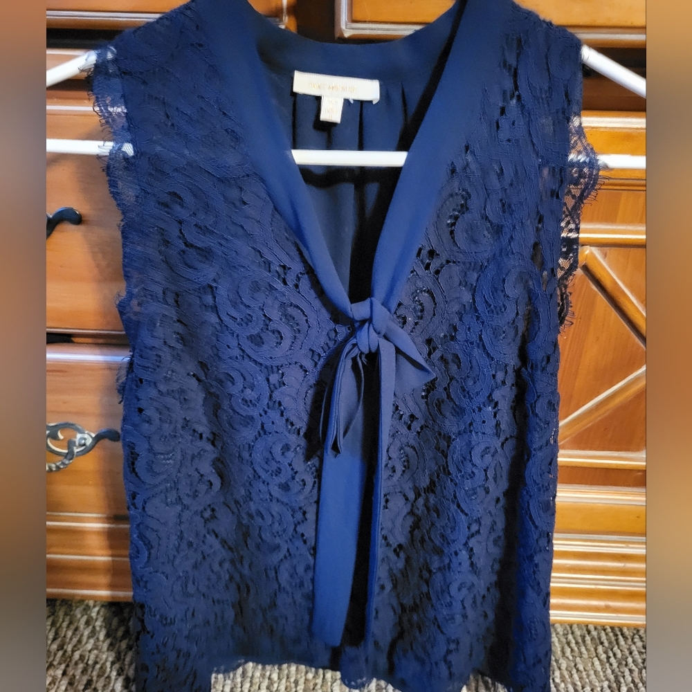 Sleeveless top